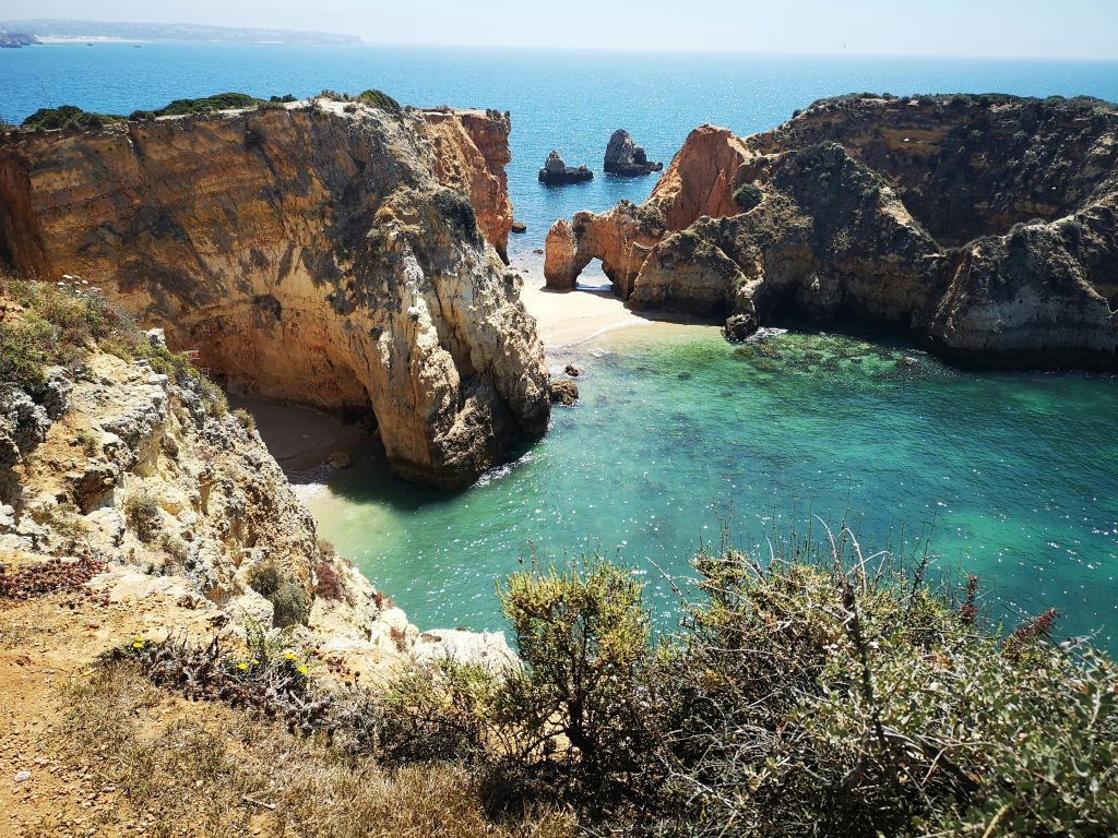 Algarve Travel Guide  limestone cliffs