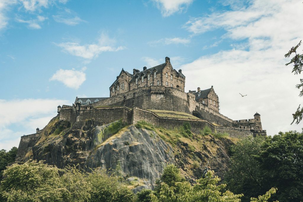 Edinburgh Travel Guide: The Magical City That Feels Like Harry Potter